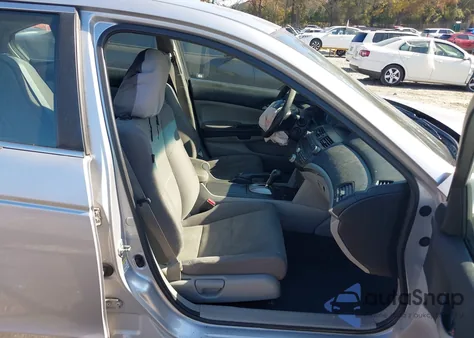 2011 Honda Accord 2.4 Lx from USA, damaged, VIN 1HGCP2F32BA037913